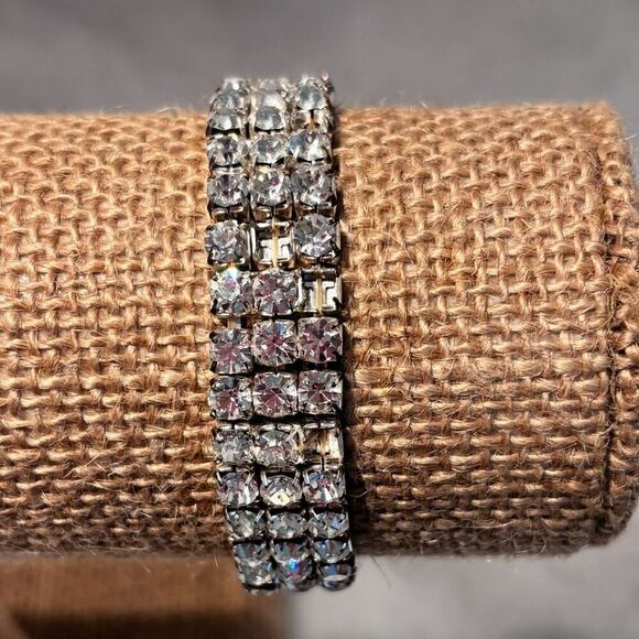 Francesca’s Sparkly 3 Layer Full Rhinestone Elastic Stretch Wrist Bangle Bracele - Picture 2 of 3
